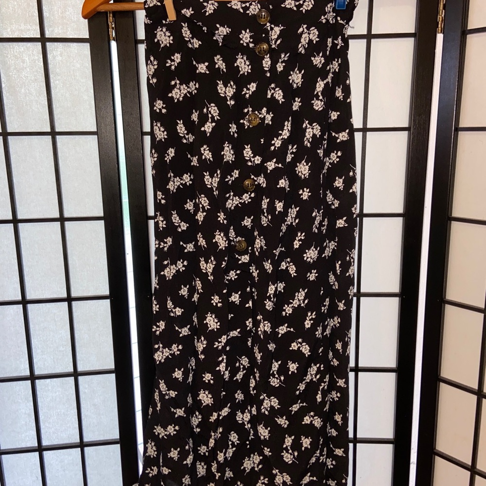 NWOT long black & white skirt